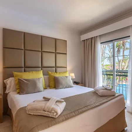 Apartmanhotel Zafiro Menorca 4*