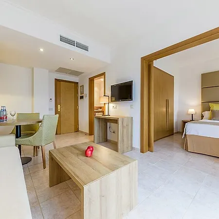 Zafiro Menorca Cala en Bosch