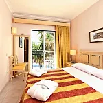 Apartahotel Zafiro Menorca 4*