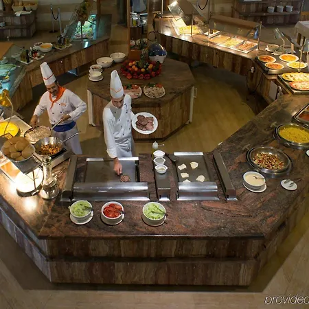 アパートホテル Zafiro Menorca カラン・ボッシュ