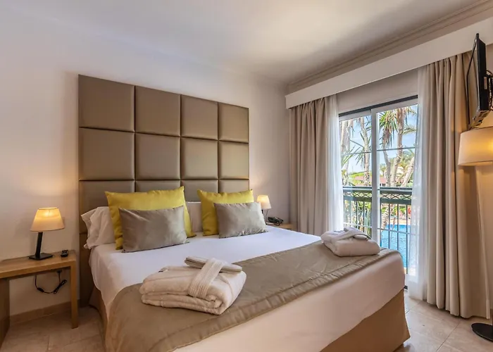 Apart Otel Zafiro Menorca 4*