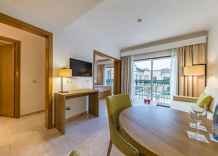 Apartmanhotel Zafiro Menorca Cala en Bosch