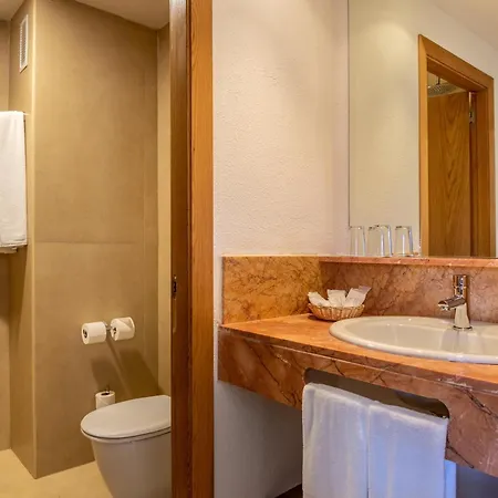 Zafiro Menorca Апарт-отель