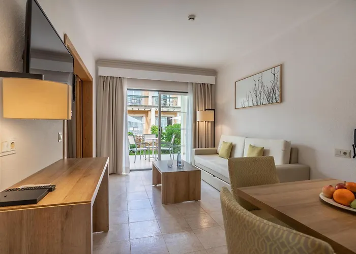 Zafiro Menorca Cala en Bosch